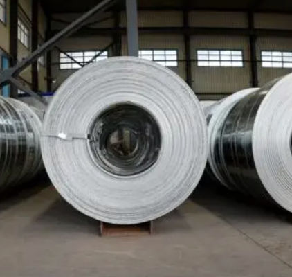 Pickled Carbon Steel Coil with Galvanized Oiled 1000-1500mm Width. ISO Certification